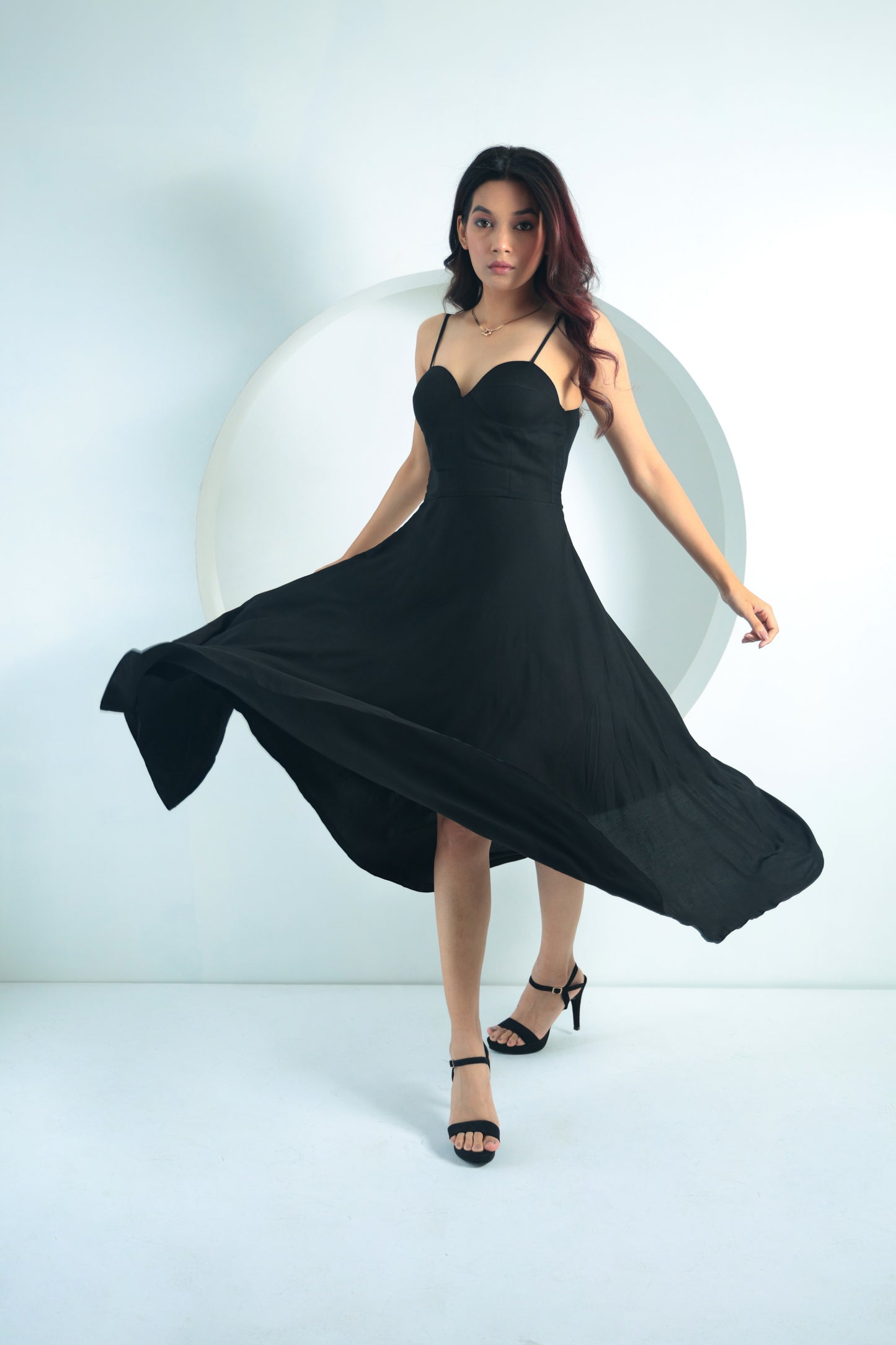 Twilight Embrace (Black)