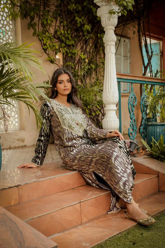 Sitara (Black & Grey)